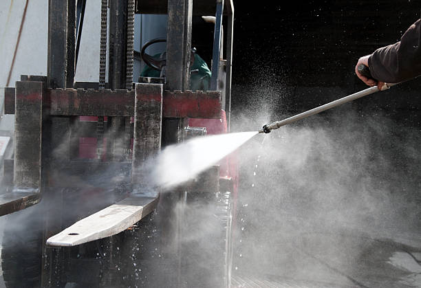 Best Roof Pressure Washing  in Long Neck, DE